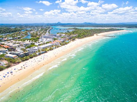 cheap accommodation noosa area